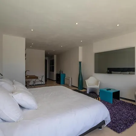 Capo Di Bed & Breakfast